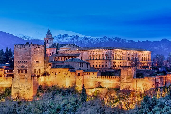 GRANADA, MERCADOS NAVIDEÑOS DE MÁLAGA Y JAÉN