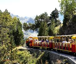 TREN DE ARTOUSTE, PIRINEO ARAGONÉS Y PAMPLONA