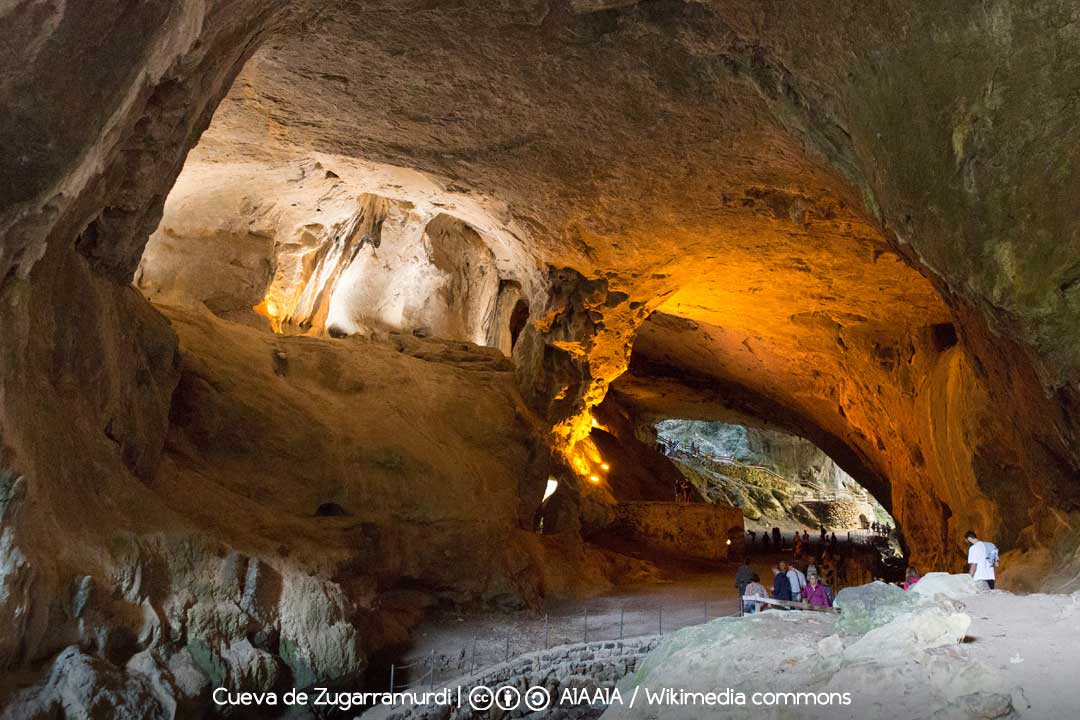 ZUGARRAMURDI Y SAN JUAN DE LUZ